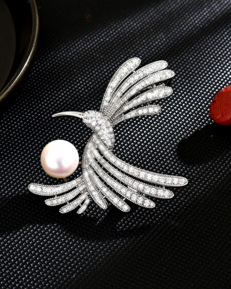 Majestic Winged Pearl Brooch - Wing brooch with zirconium