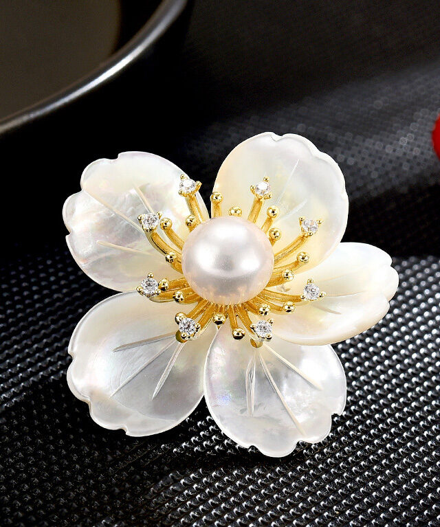 Exquisite Natural Mother-of-Pearl Sakura Magnetic Brooch - Premium Accent for Shirts & Suits