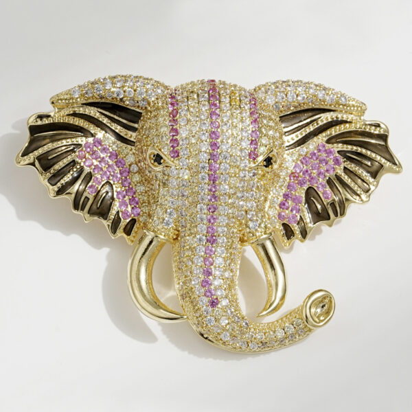 Zircon-studded elephant brooch Indian auspicious elephant corsage pin