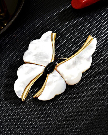 Natural mother-of-pearl butterfly brooch corsage