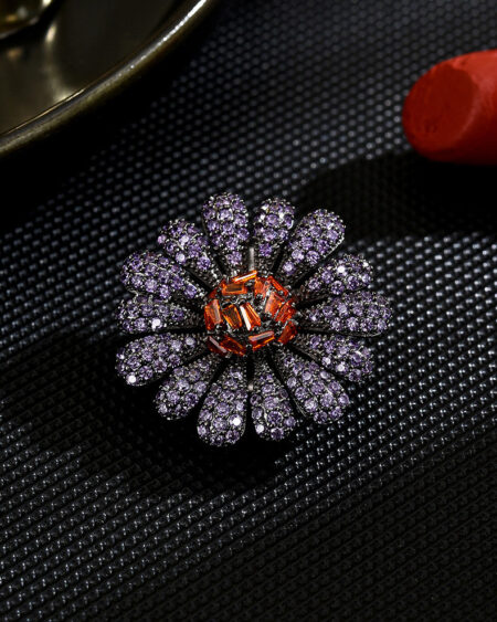 Daisy Magnetic Clasp Brooch with Diamond and Purple Zircon