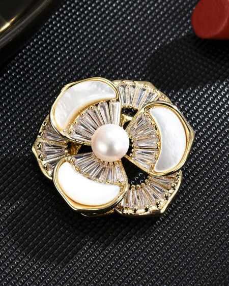 Camellia brooch dynamic pearl brooch corsage